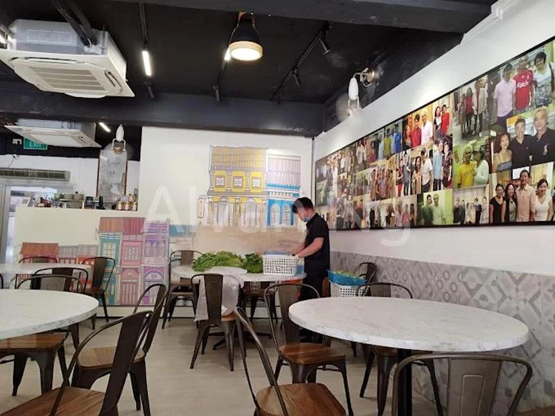 Shop / Shophouse for Sale in  Public Mansions / Public Mansion - Image 1
